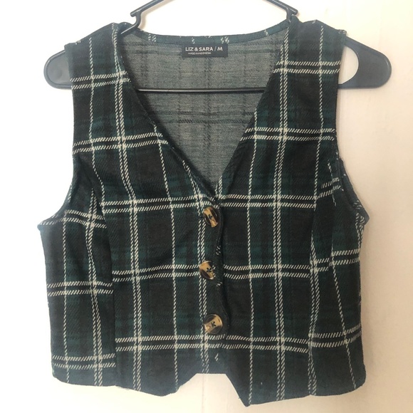 Liz and Sara Vest - Picture 1 of 2